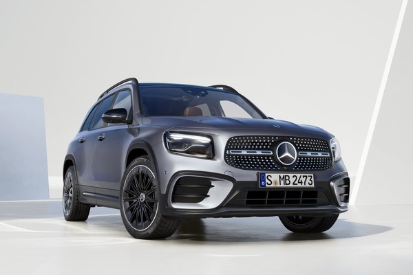 Mercedes-Benz AMG GLB Official