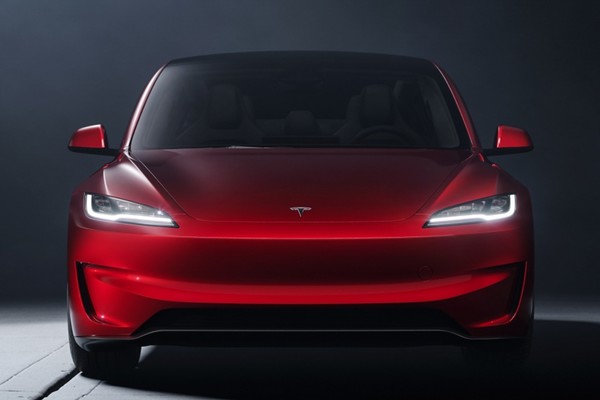 Tesla Model 3 Official