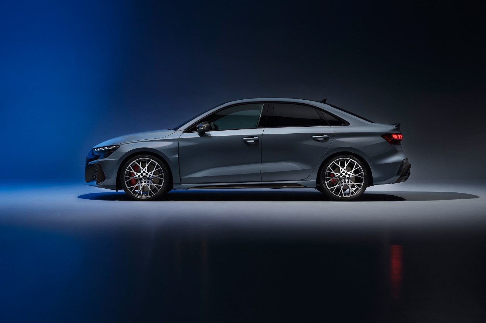 Audi RS3 Sedan photo