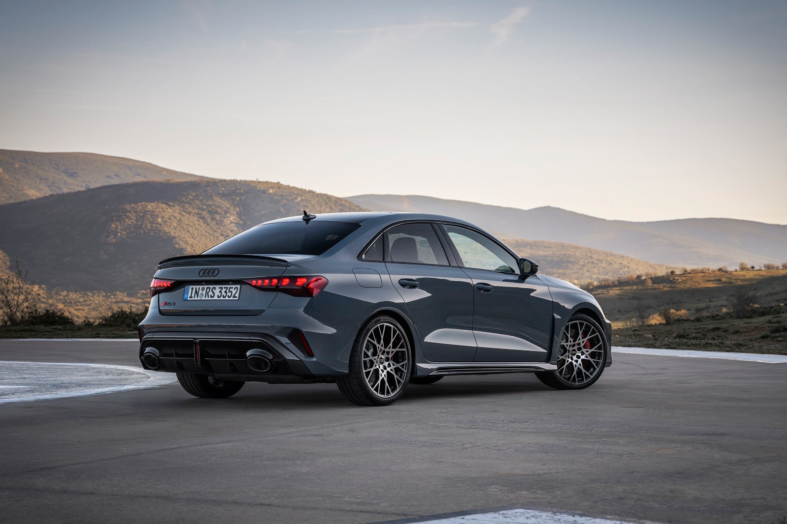 Audi RS3 Sedan photo