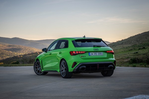 Audi RS3 Official