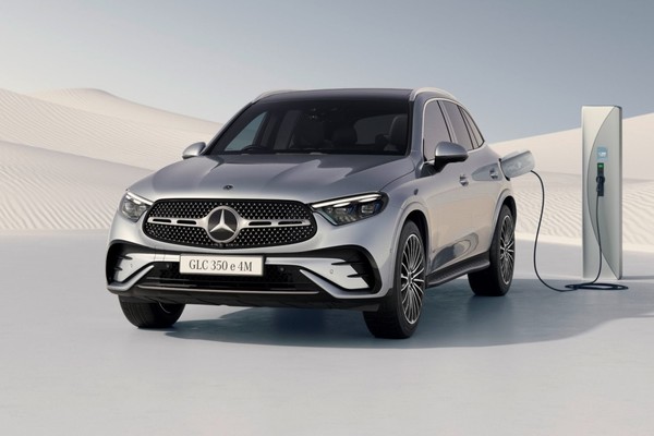 Mercedes-Benz GLC Official