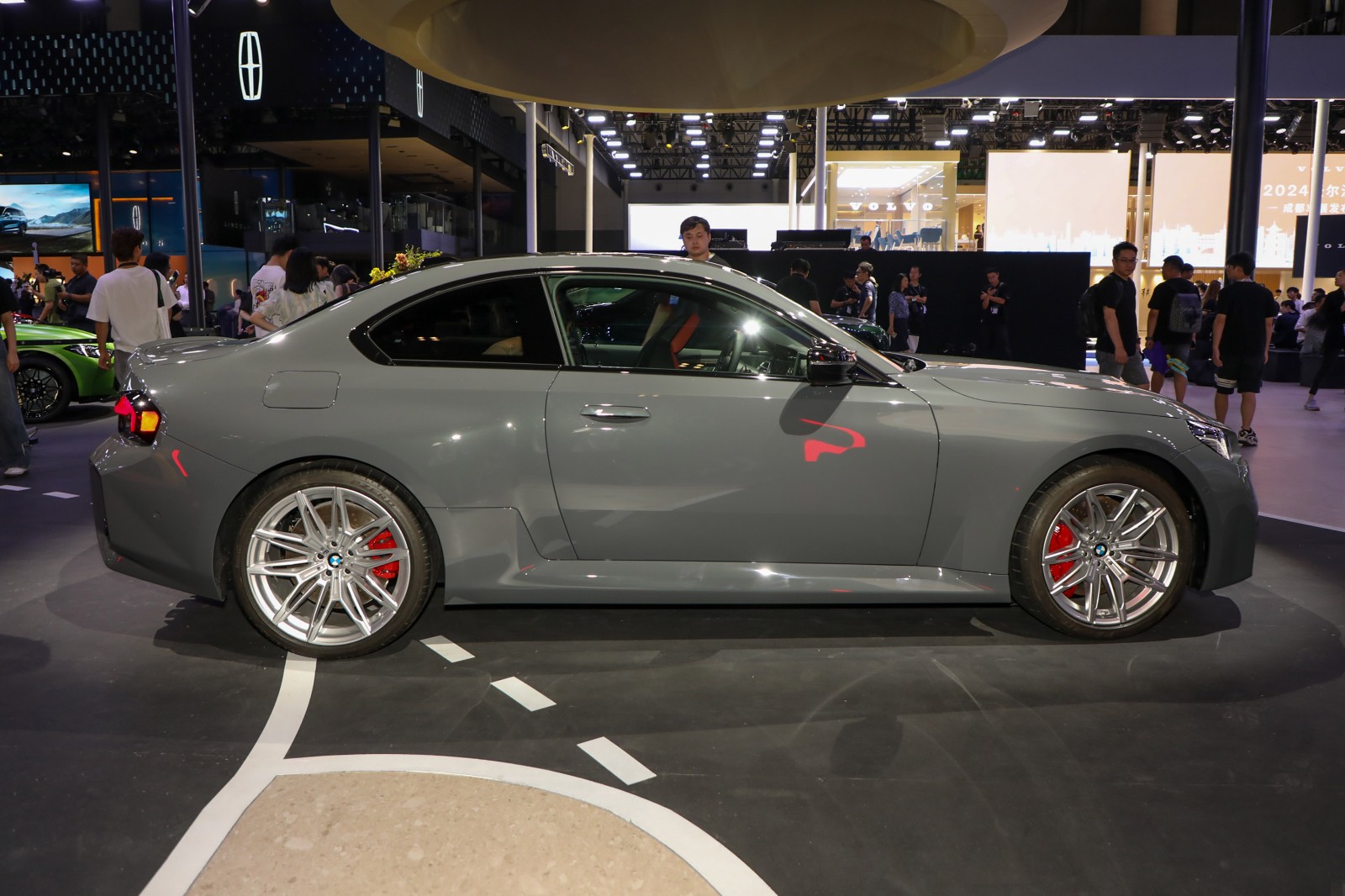 BMW M2 Coupe 2024 CN-spec photo
