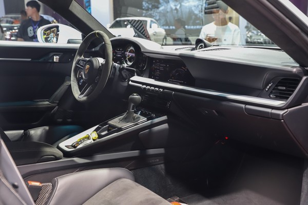 Porsche 911 Interior