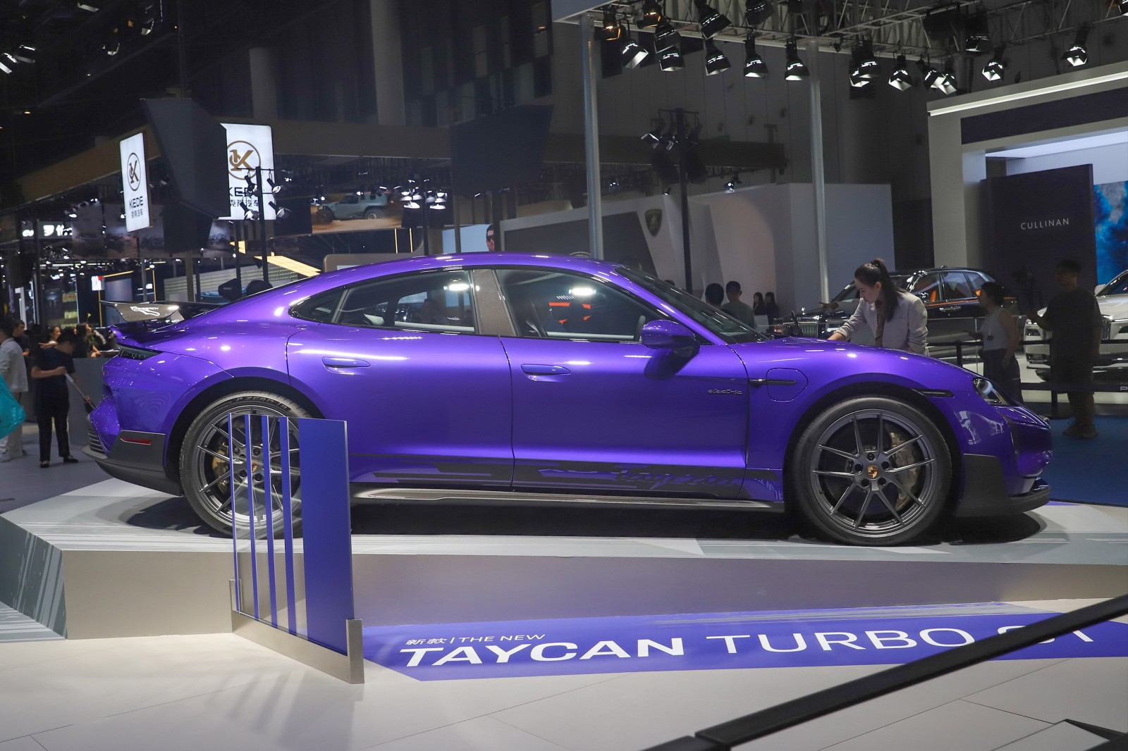 Porsche Taycan Turbo GT 2024 CN-spec photo