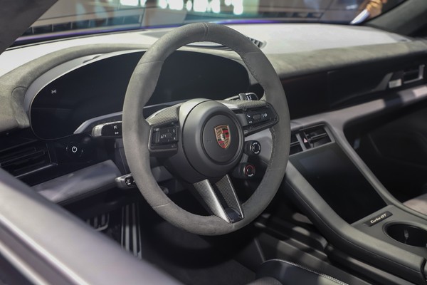 Porsche Taycan Interior