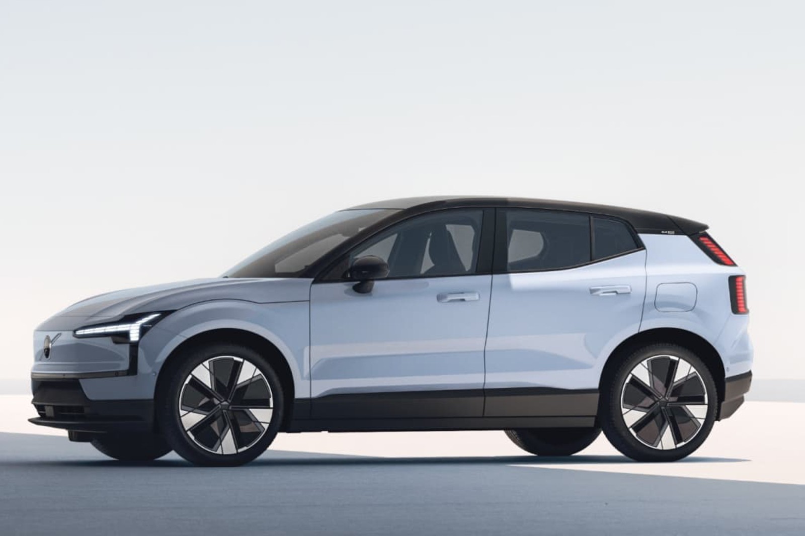 2024 Volvo EX30 Ultra Twin Performance photo