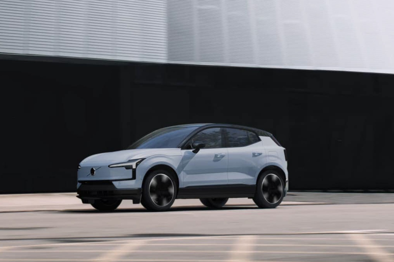 2024 Volvo EX30 Ultra Twin Performance photo