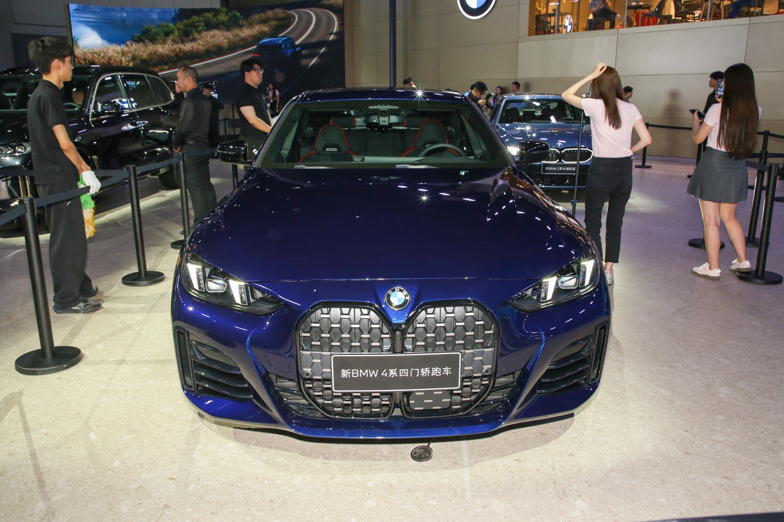 BMW 4 Series Coupe 2024 CN-spec photo