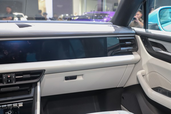 Porsche Macan EV Interior