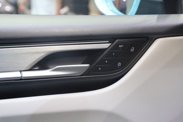 Porsche Macan EV Interior