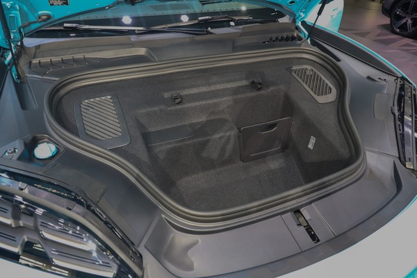 Porsche Macan EV Details