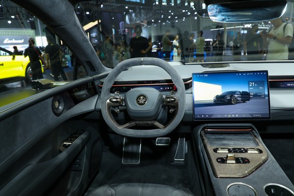 Lotus Emeya Interior