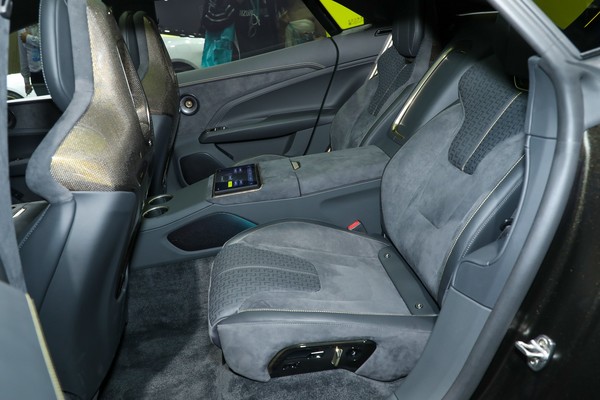 Lotus Emeya Interior