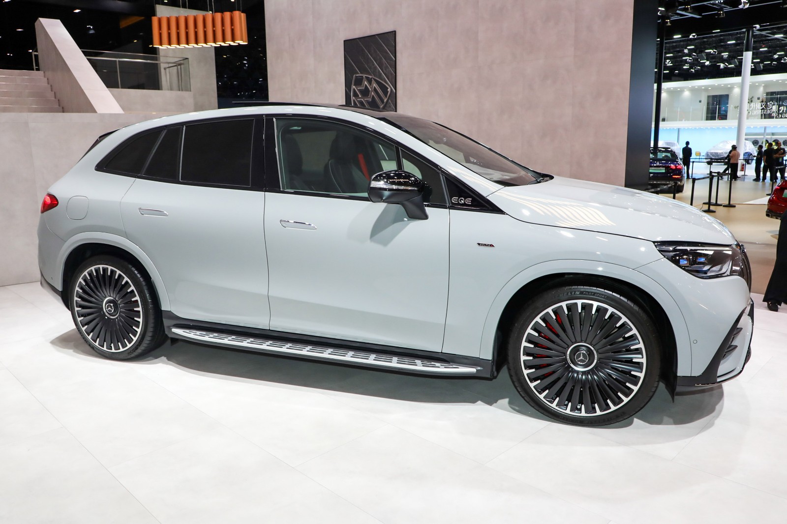 Mercedes-Benz AMG EQE SUV CN-spec photo