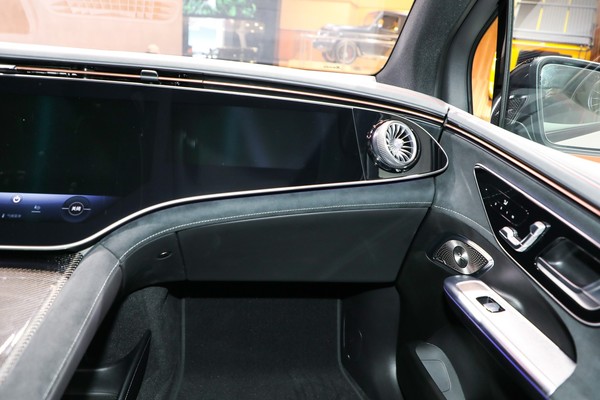 Mercedes-Benz AMG EQE SUV Interior