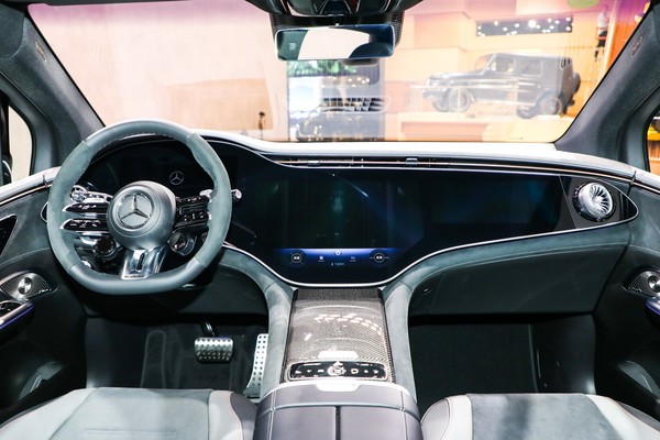 Mercedes-Benz AMG EQE SUV Interior