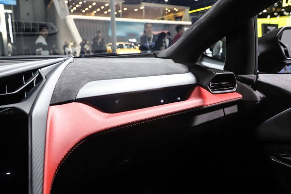 Lamborghini Revuelto Interior