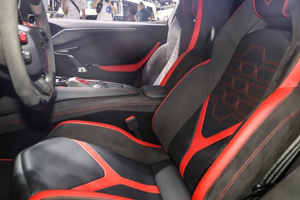 Lamborghini Revuelto Interior