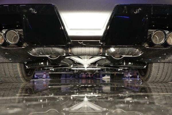 BMW M5 Details