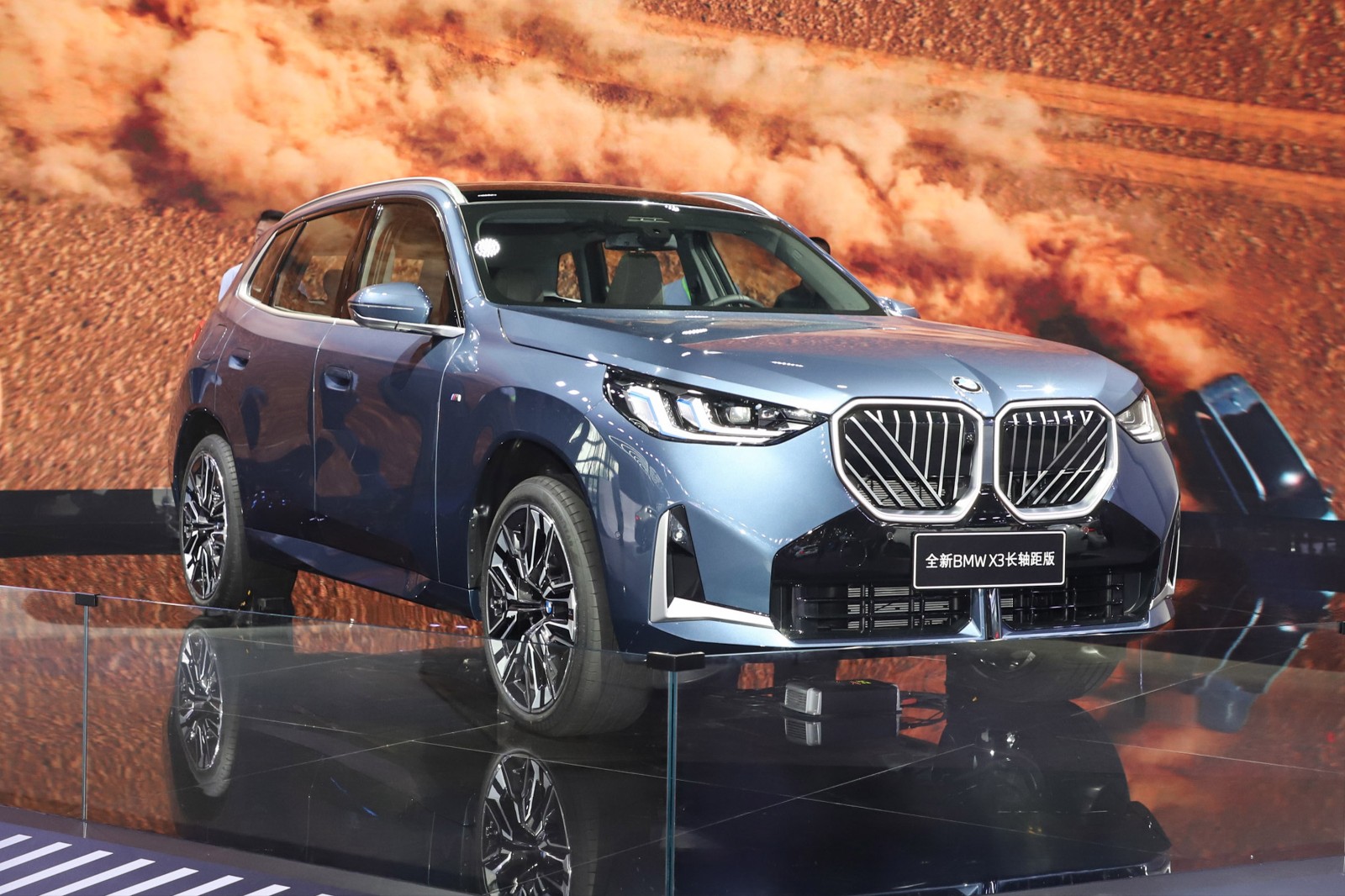 BMW X3 CN-spec photo
