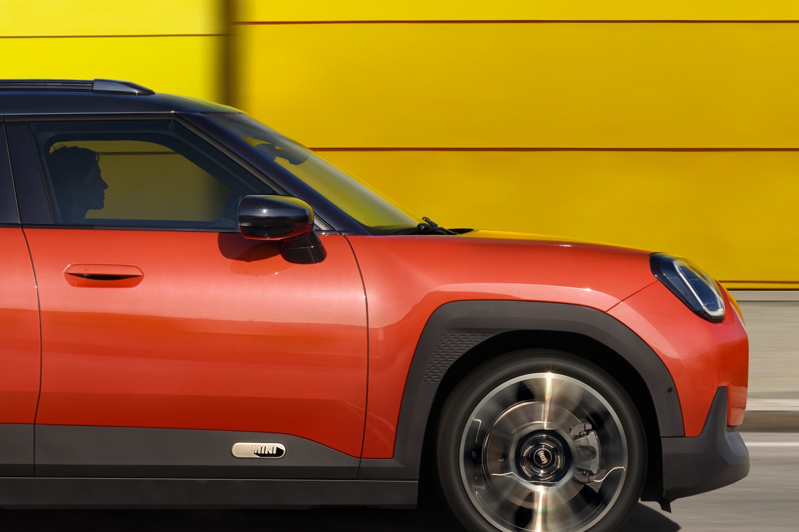 2024 MINI Aceman SE photo