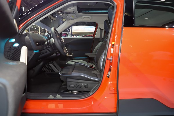 MINI Aceman Interior