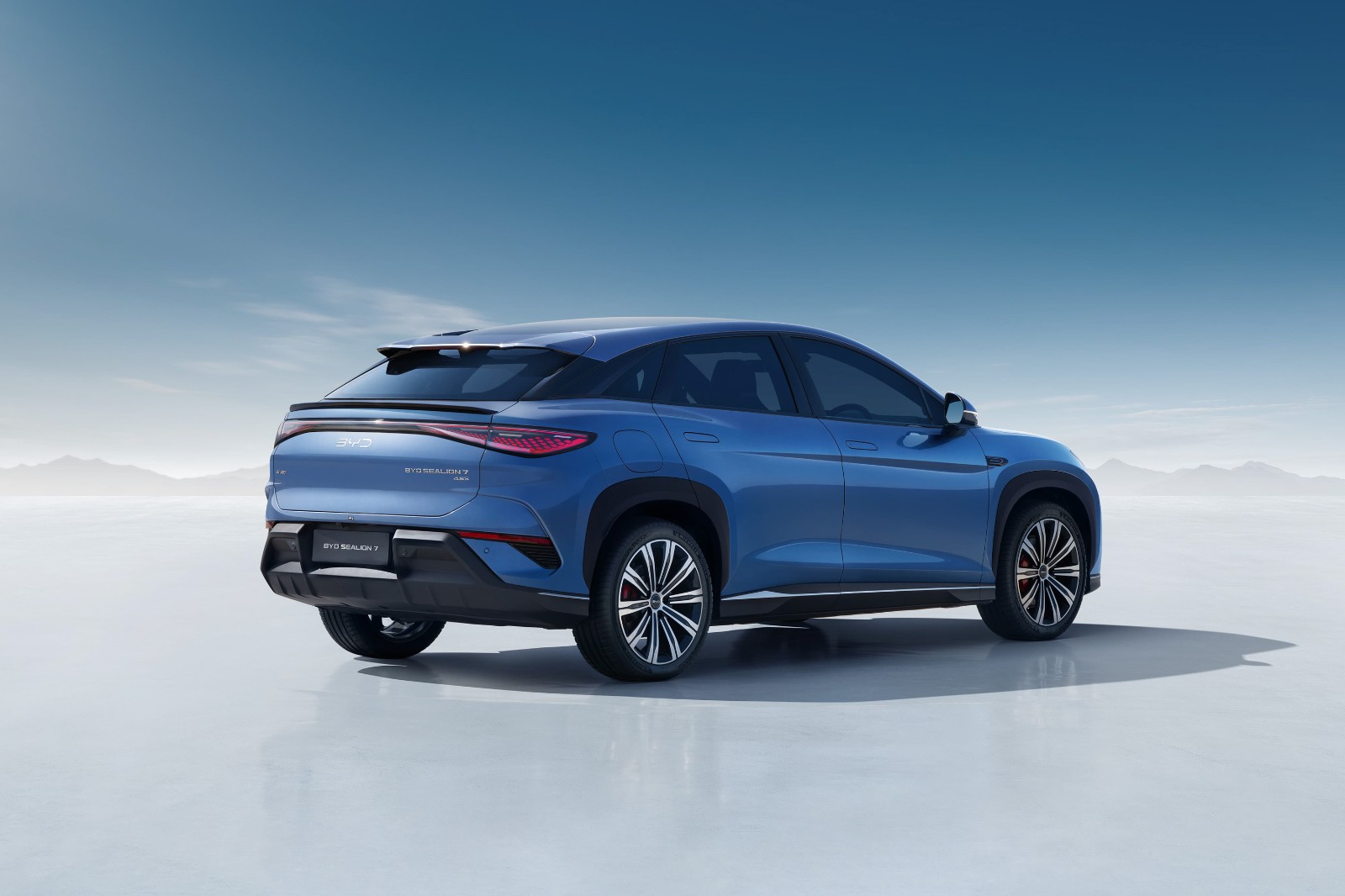 2024 BYD Sealion 7 Performance photo