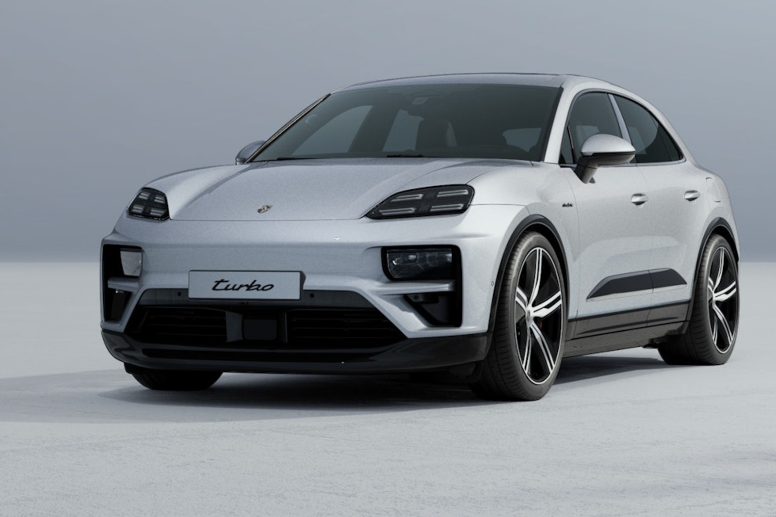 2025 Porsche Macan Turbo EV photo