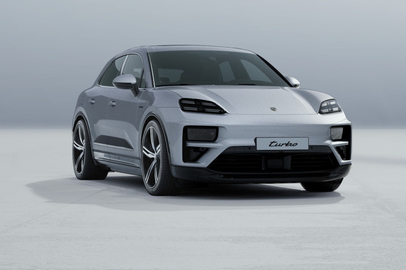 2025 Porsche Macan Turbo EV photo
