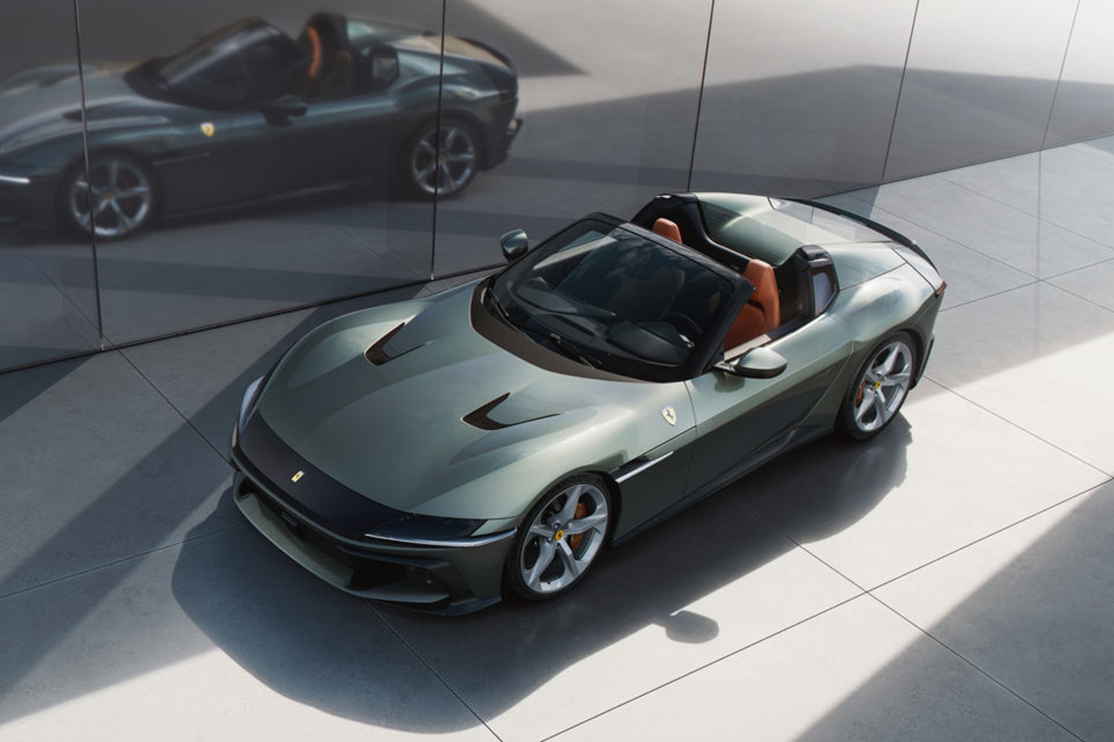 Ferrari 12 Cilindri Spider 2024 photo