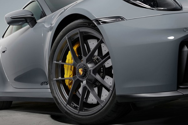 Porsche 911 Official