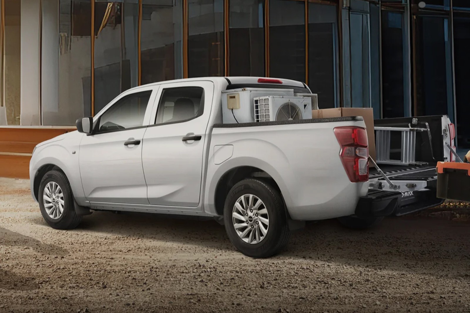 2025 Isuzu D-MAX 1.9L 4x2 Low Ride photo