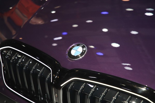 BMW 3 Series Exterior