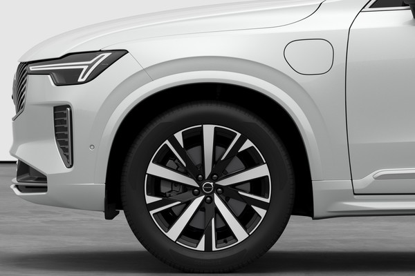 Volvo XC90 Official
