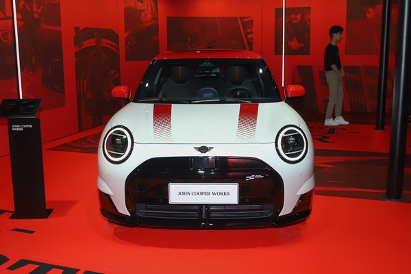 MINI 3 Door photo