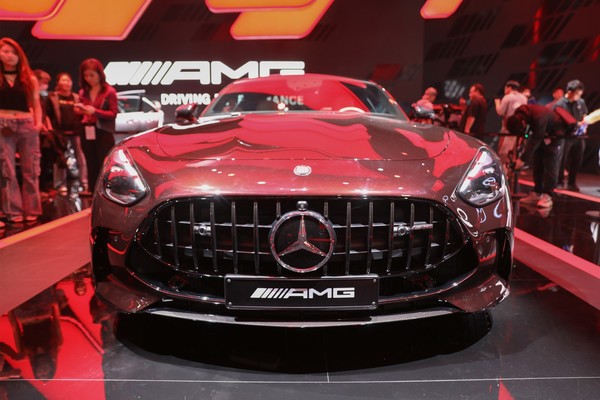 Mercedes-Benz AMG GT Exterior