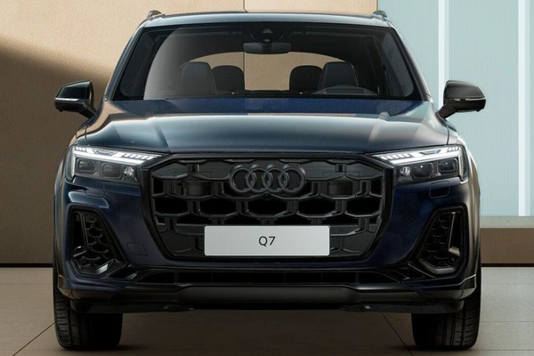 Audi Q7 Official