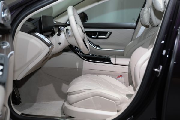 Mercedes-Benz Maybach S-Class Space
