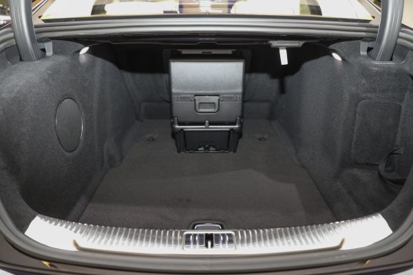 Mercedes-Benz Maybach S-Class Space