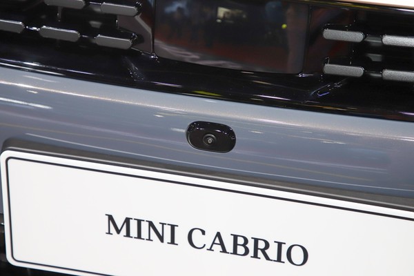 MINI Convertible Exterior