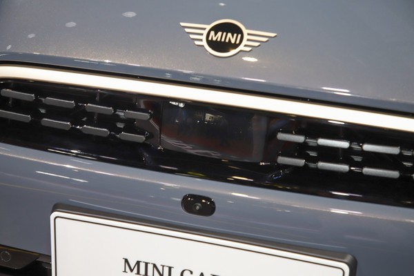 MINI Convertible Exterior