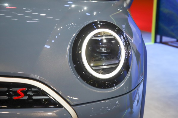 MINI Convertible Exterior