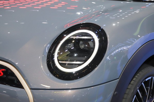MINI Convertible Exterior