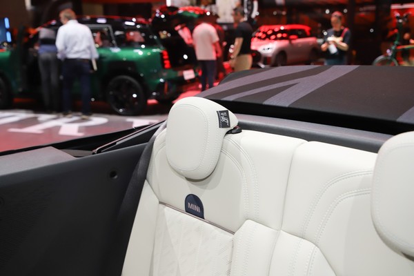 MINI Convertible Interior