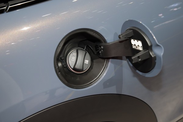 MINI Convertible Details