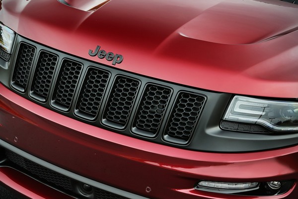 Jeep Grand Cherokee SRT Official