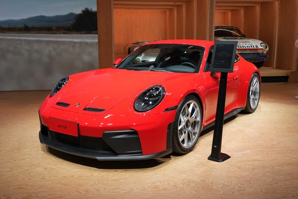 Porsche 911 Exterior
