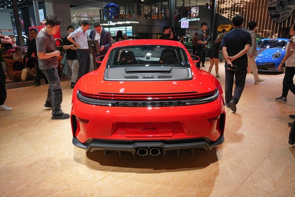 Porsche 911 Exterior