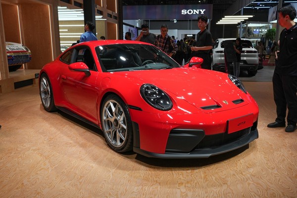 Porsche 911 Exterior